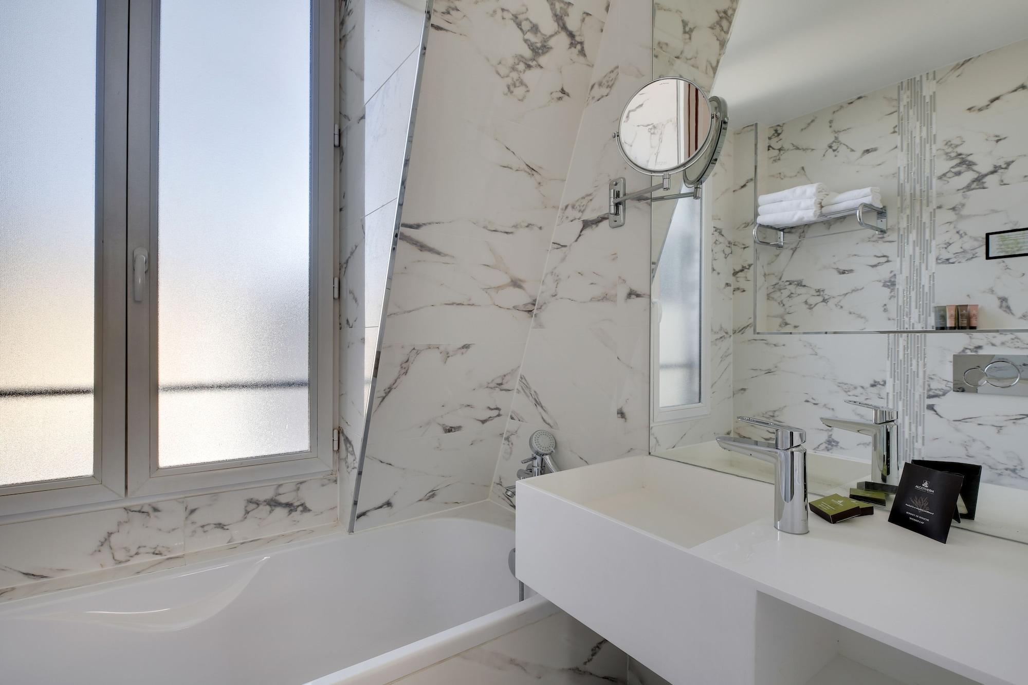 Hotel Riviera Elysees Париж Экстерьер фото