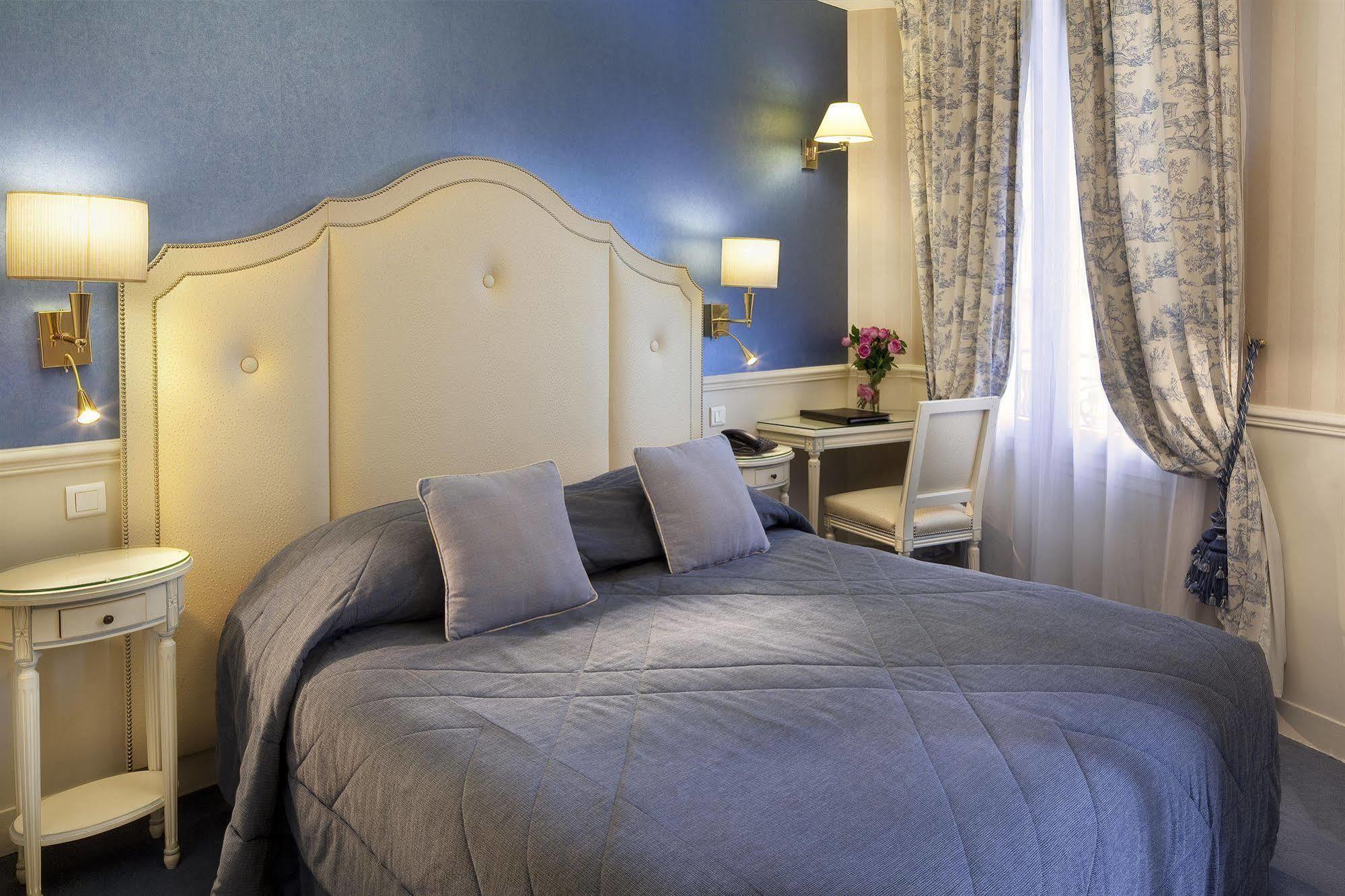 Hotel Riviera Elysees Париж Экстерьер фото