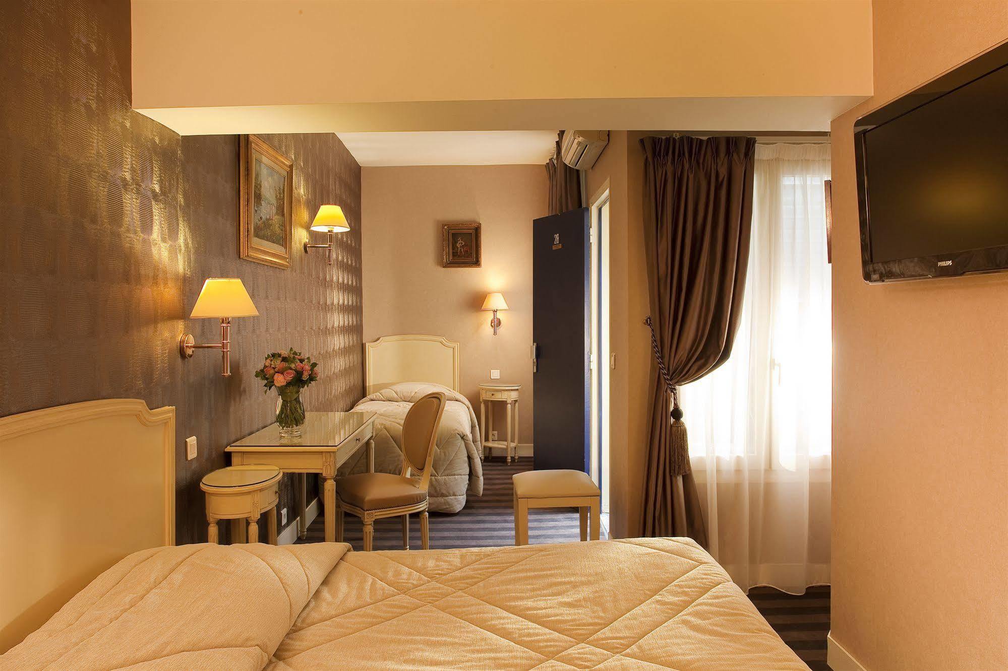 Hotel Riviera Elysees Париж Экстерьер фото